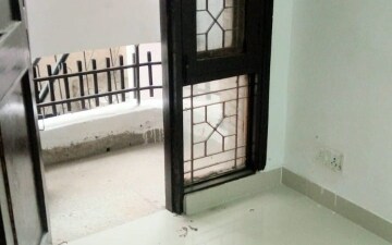 Warehouse For Rent in Sector 4