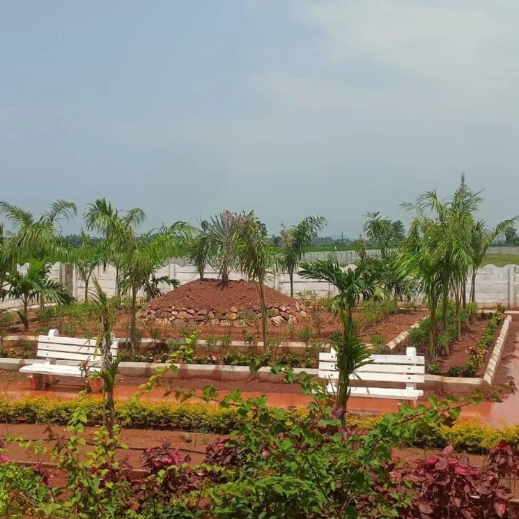 Garden, sri-bhumi-eeshaanya  166 Sq.Yd. Plot In Kankipadu Vijayawada 8039054