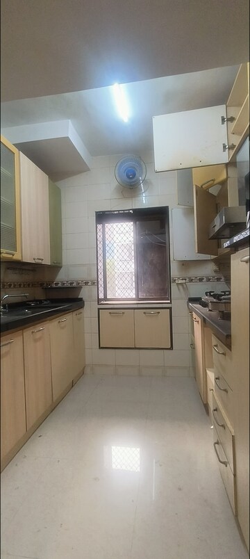 Master Bedroom in 2 BHK Apartment at Highland CHS, Pali Hill – for Rent