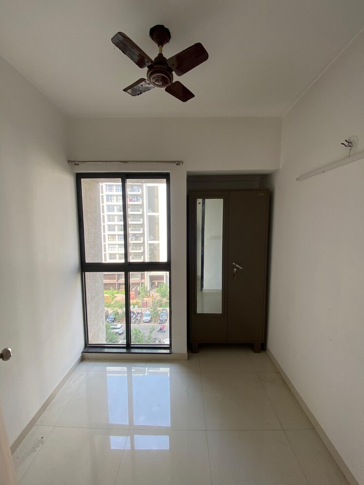 Bedroom, lodha-palava-downtown-dombivli-east 1.5 Bedroom 868 Sq.Ft. Apartment In Dombivli East Thane 8039081