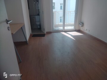 Room in 3 BHK Apartment at Ansal Height 86, Sector 86 – for Rent