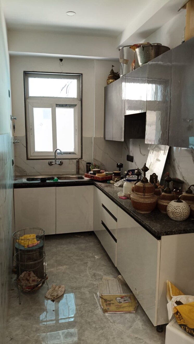 Kitchen, sector 21 3 Bedroom 263 Sq.Yd. Independent House In Sector 21 Gurgaon 8039119