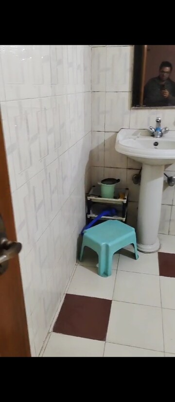 Bathroom in 1 RK Builder Floor at Mehrauli – for Rent
