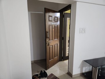 Room in 3 BHK Apartment at Manav Silver Skyscapes, Wakad – for Rent