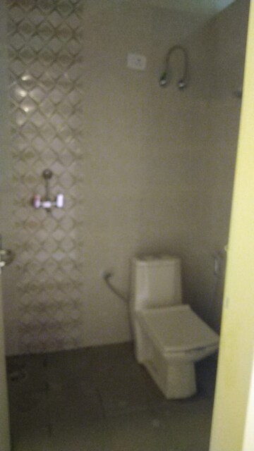 Master Bedroom in 3 BHK Independent House at Beverly Towers, Sector 21 – for Sale