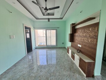 Room in 2 BHK Apartment at Hsr Layout – for Rent
