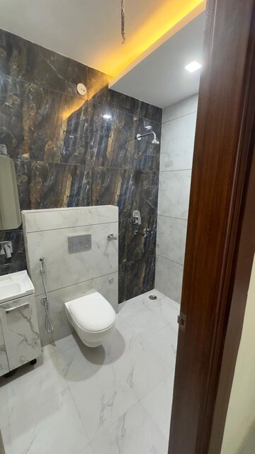 Attached Bathroom in 3 BHK Apartment at Sector 85 – for Rent