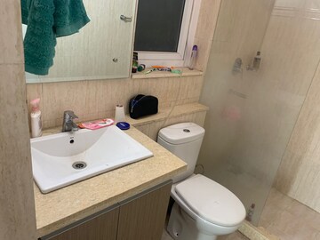 Bathroom in 3 BHK Apartment at DLF The Skycourt, Sector 86 – for Sale