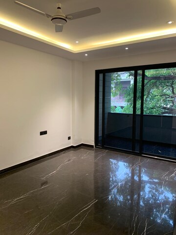 Room in 4 BHK Builder Floor at Sector 47 – for Sale