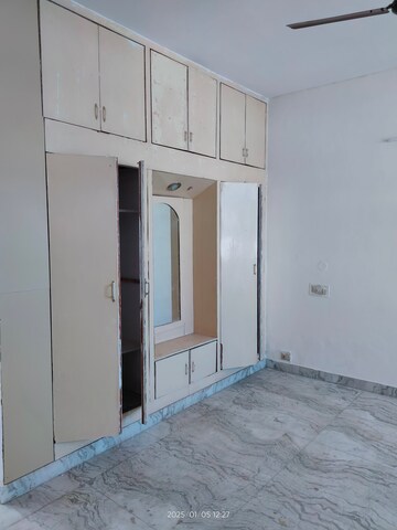 Room in 2 BHK Independent House at Sector 2 – for Rent