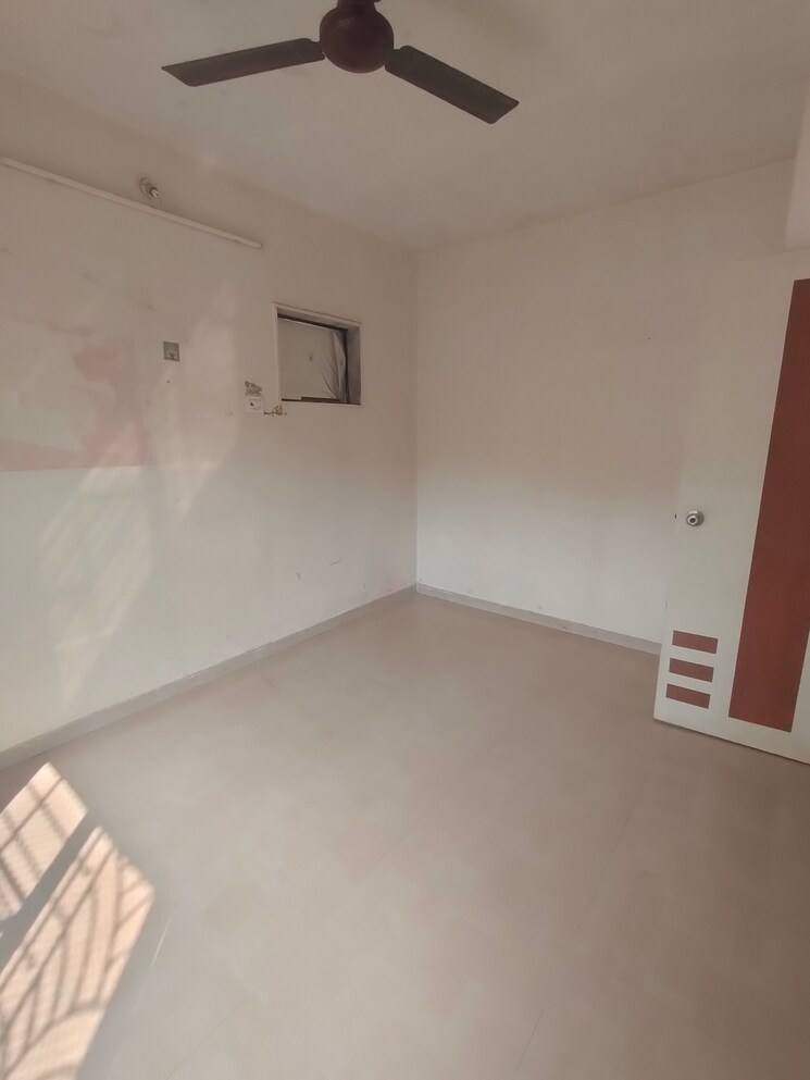 Room, pooja-chs-mira-road 1 Bedroom 420 Sq.Ft. Apartment In Mira Road Thane 8039392