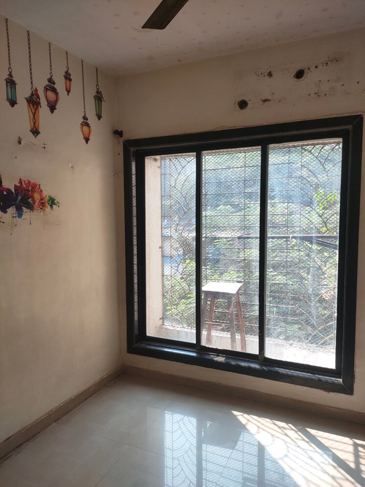 Room, pooja-chs-mira-road 1 Bedroom 420 Sq.Ft. Apartment In Mira Road Thane 8039392