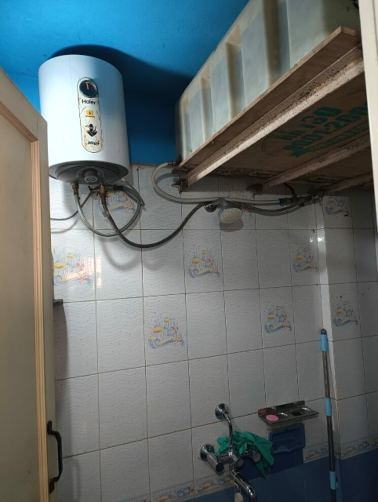 Bathroom, varad-laxmi-plaza 1 Bedroom 575 Sq.Ft. Builder Floor In Warje Pune 8039410