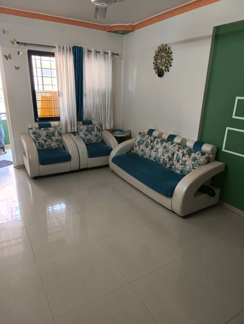 1 BHK Builder Floor For Sale in Varad Laxmi Plaza