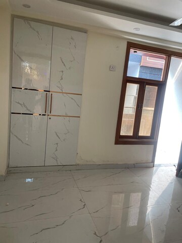 Room in 2 BHK Builder Floor at Panchsheel Vihar – for Sale