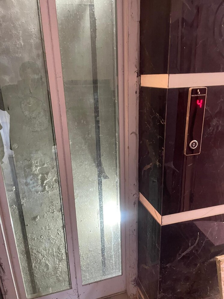 undefined, panchsheel vihar 2 Bedroom 100 Sq.Yd. Builder Floor In Panchsheel Vihar Delhi 8039403