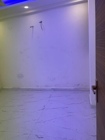 Room in 2 BHK Builder Floor at Panchsheel Vihar – for Sale