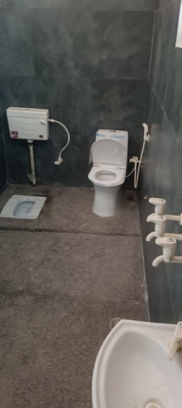  Warehouse For Rent in Sector 5