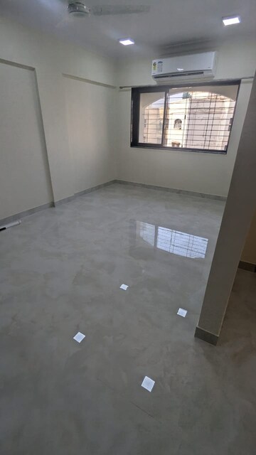Room in 2 BHK Apartment at Oakland Park, Andheri West – for Rent