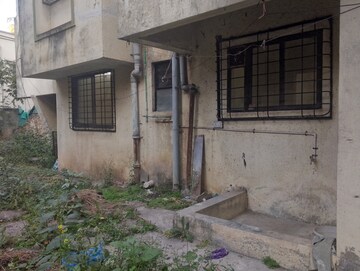 Master Bedroom in 1.5 BHK Builder Floor at Anand Nagar – for Rent