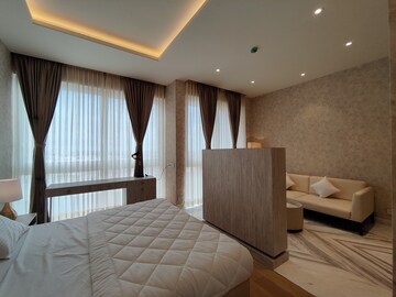Room in 2 BHK Apartment at Bhartiya Leela Residences, Thanisandra Main Road – for Rent