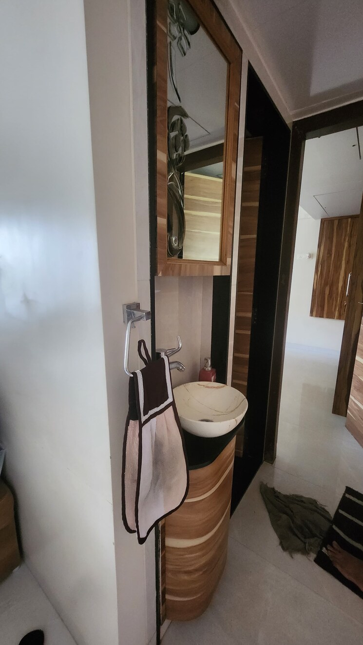 Bathroom, andheri west 2 Bedroom 550 Sq.Ft. Apartment In Andheri West Mumbai 8039539