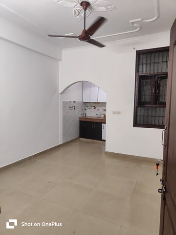 Room in 1 BHK Builder Floor at Saket – for Rent