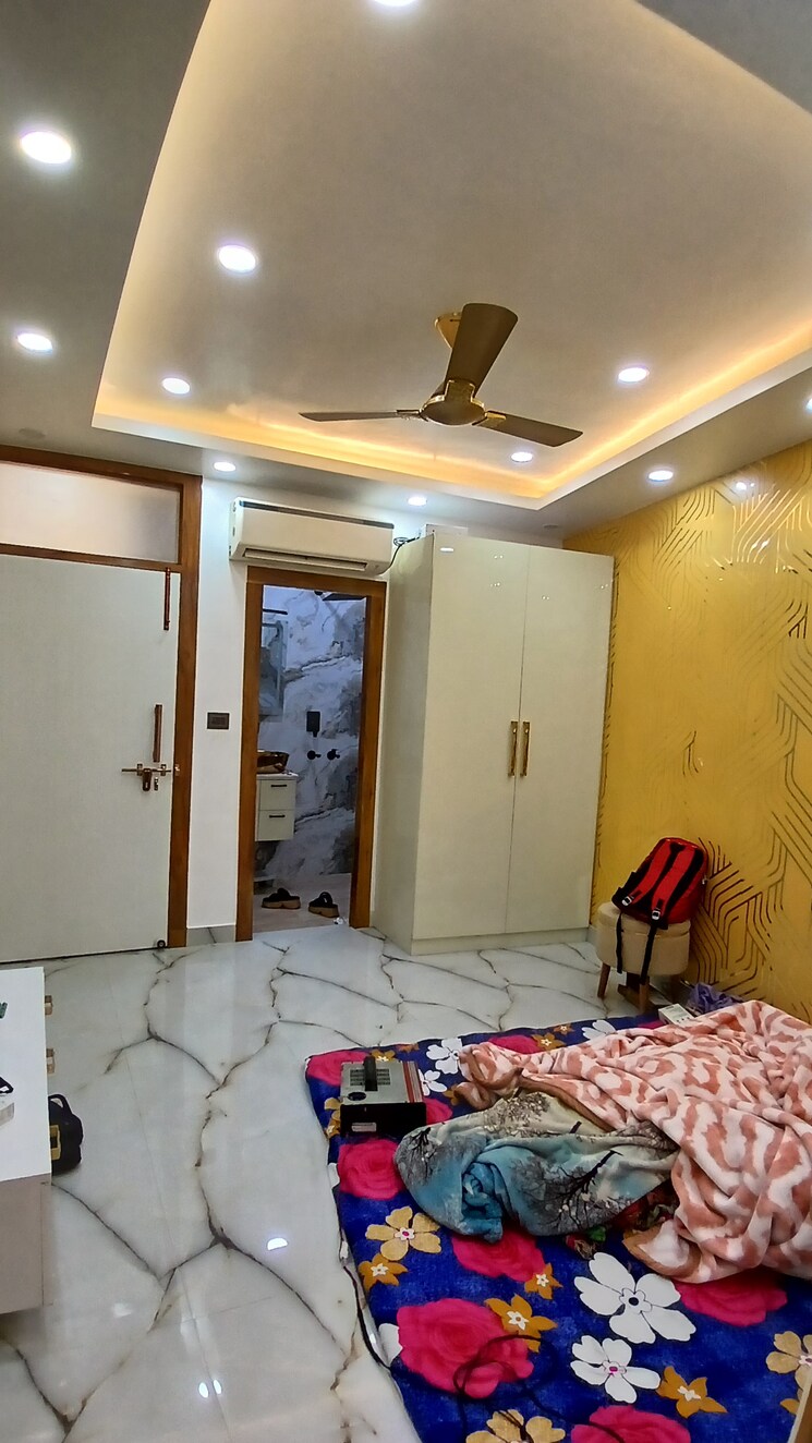 Bedroom, zakir nagar 3 Bedroom 900 Sq.Ft. Apartment In Zakir Nagar Delhi 8039592