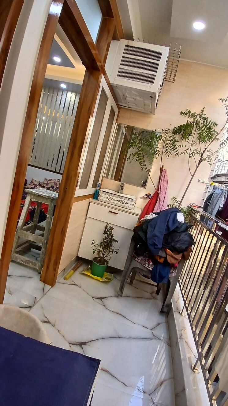 Balcony, zakir nagar 3 Bedroom 900 Sq.Ft. Apartment In Zakir Nagar Delhi 8039592