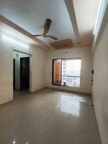 1 BHK Apartment For Rent in Vasudev Sky High, Mira Road