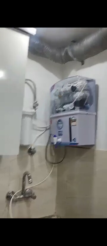 Furnished Amenities in 3 BHK Builder Floor at Sultanpur – for Rent