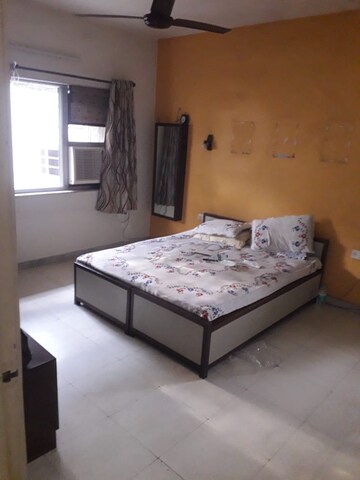 Bedroom in 2 BHK Apartment at Eff Jumbo Darshan CHS, Andheri East – for Rent
