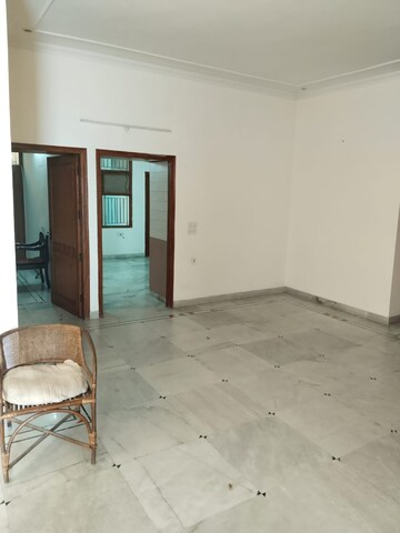 Room in 2 BHK Builder Floor at Brs Nagar – for Rent
