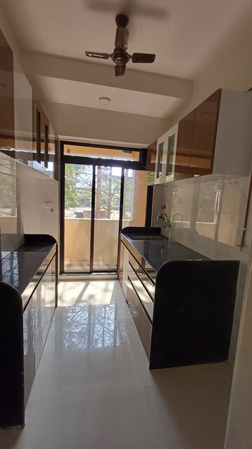 2 BHK Apartment For Rent in Thane West