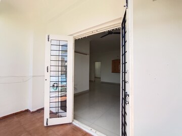 Building Lobby in 3 BHK Apartment at DSR Pride, Hsr Layout – for Rent