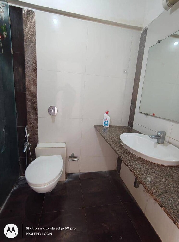 Bathroom, yarrow-yucca-vinca 3 Bedroom 1444 Sq.Ft. Apartment In Chandivali Mumbai 8039846