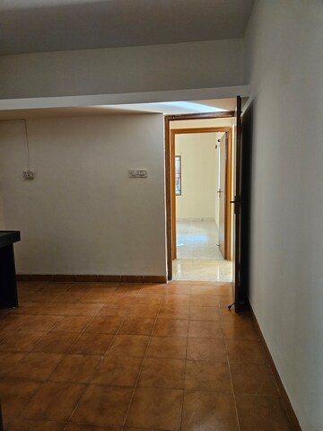 Furnished Amenities in 2 BHK Apartment at Mantri Kinara, Bopodi – for Rent