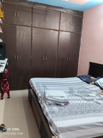 Furnished Amenities in 2.5 BHK Builder Floor at Mayur Vihar – for Sale