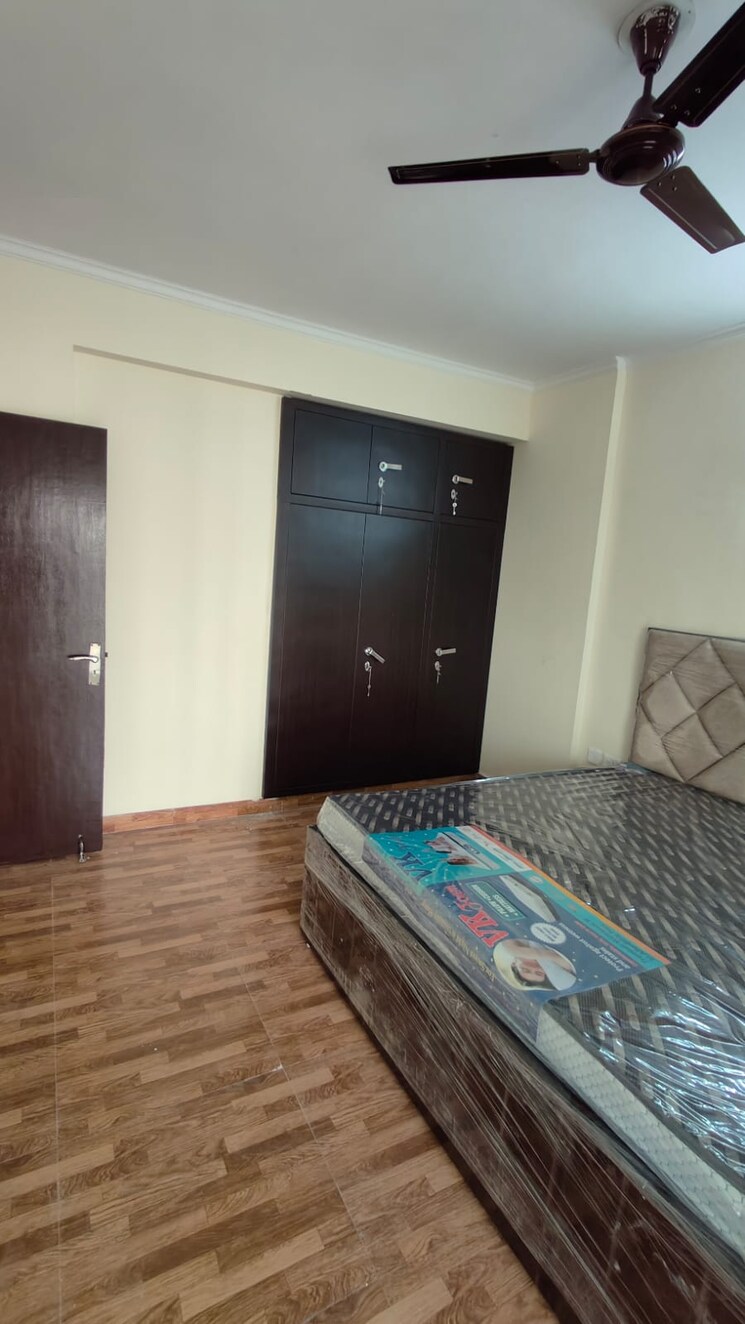 Bedroom, aditya-celebrity-homes 2 Bedroom 1110 Sq.Ft. Apartment In Sector 76 Noida 8039903