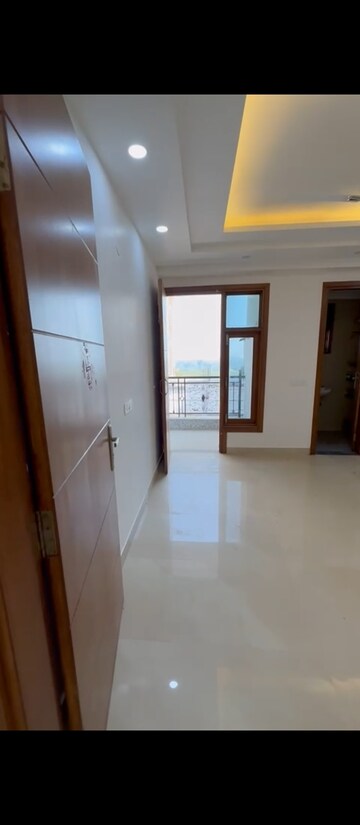 Building Lobby in 3 BHK Builder Floor at Mehrauli – for Rent
