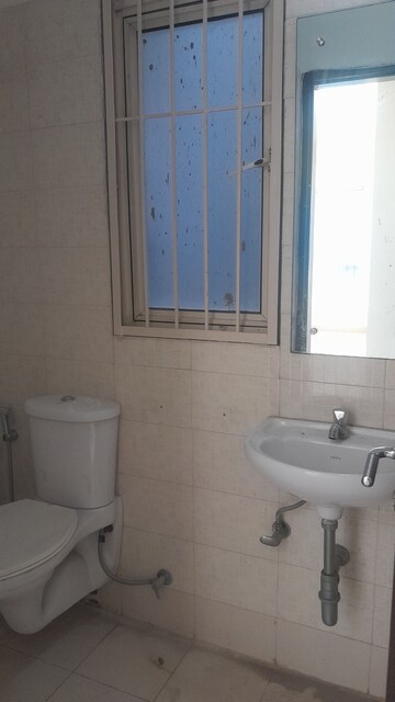 Bathroom in 3 BHK Builder Floor at Unitech Nirvana Country Cedar Crest, Sector 50 – for Rent