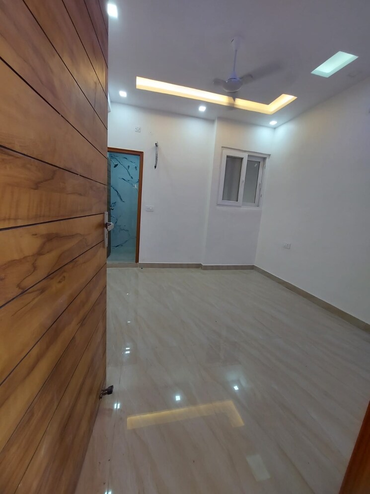 Room, gms road 3 Bedroom 2200 Sq.Ft. Independent House In Gms Road Dehradun 8039941