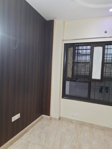 Room in 3 BHK Builder Floor at SS The Lilac, Sector 49 – for Rent