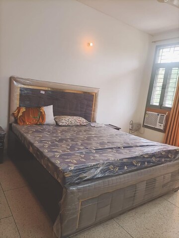 Bedroom in 3 BHK Builder Floor at Unitech South City II, Sector 50 – for Rent