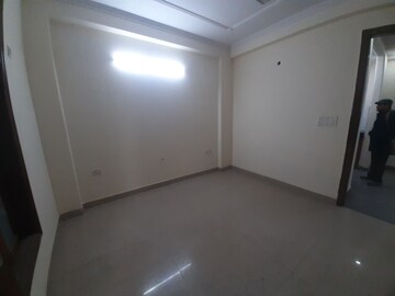 Room in 3 BHK Builder Floor at Palm Residency Chhatarpur, Chattarpur – for Rent