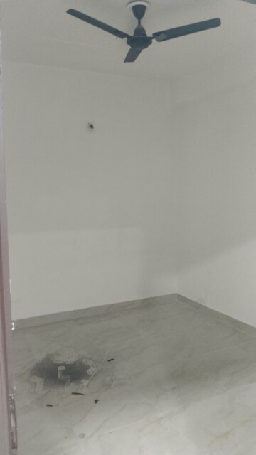 Room in 2 BHK Builder Floor at Lucky The Palm Valley, Sector 1 Greater Noida – for Sale
