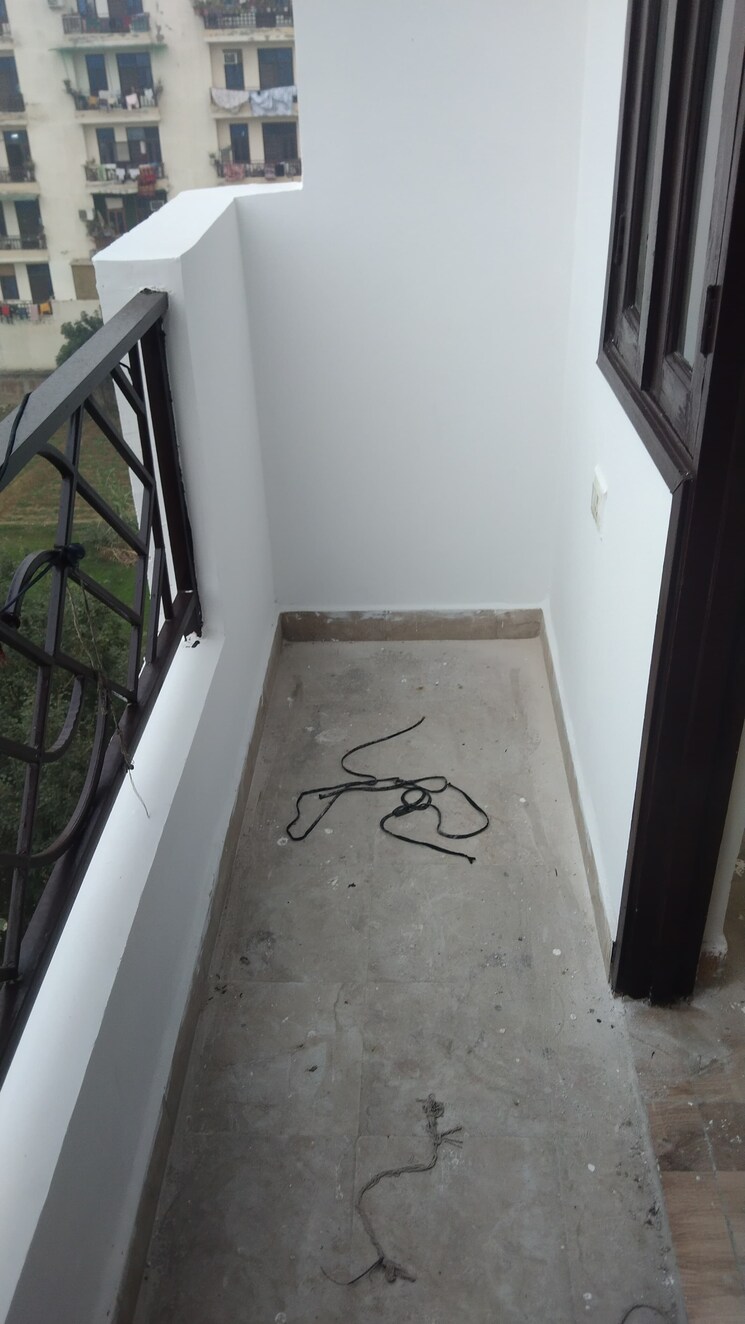 Balcony, lucky-the-palm-valley 3 Bedroom 1500 Sq.Ft. Builder Floor In Sector 1 Greater Noida Greater Noida 8039974