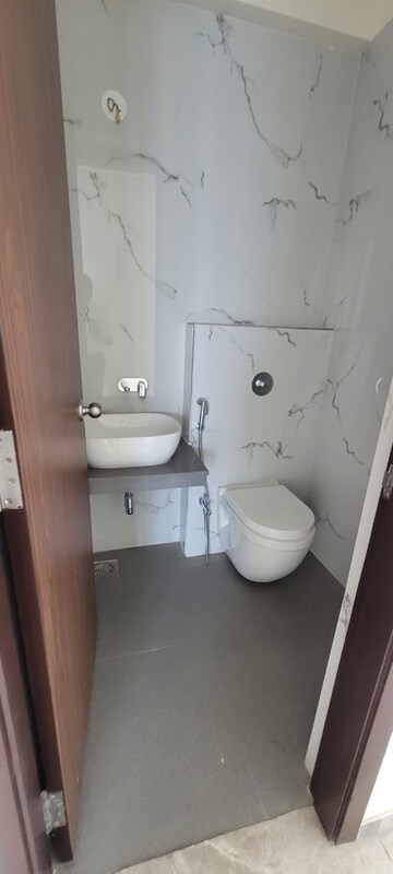 Bathroom in 4 BHK Apartment at Thane West – for Rent