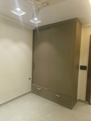 Room in 3 BHK Builder Floor at Shakti Khand – for Sale
