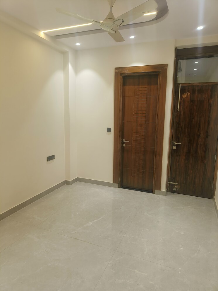 Room, shakti khand 3 Bedroom 1390 Sq.Ft. Builder Floor In Shakti Khand Ghaziabad 8040050